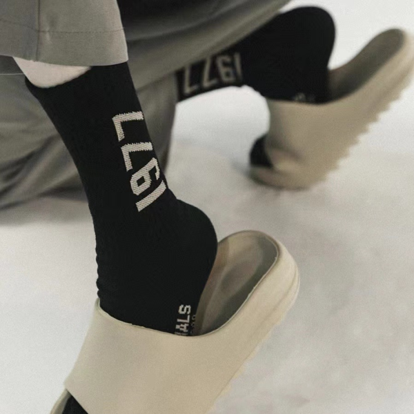 Fear of God Essentials 1977 Socks PACK of 4 - Image 4